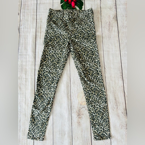 American Eagle Women’s Next Level Stretch Animal Print High Rise Denim Jeans - Picture 4 of 10